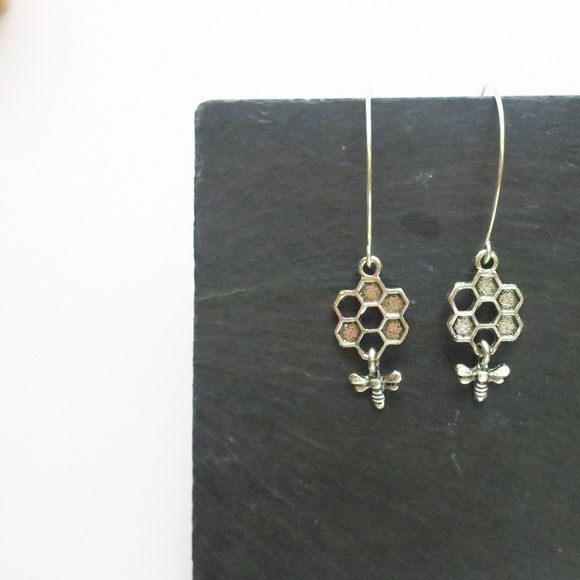 Luna Collective Jewelry - Honeycomb Dangle Bee Threader Earrings Sterling
